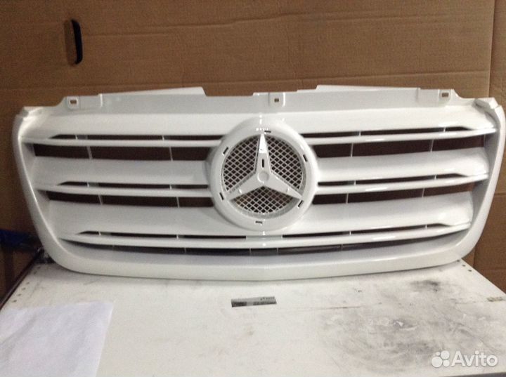 Решетка радиатора A9108852600 9678