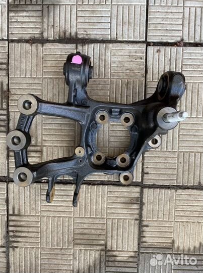 Кулак задний левый мазда 6 gj