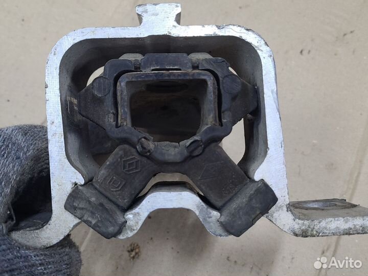 Подушка двигателя Renault Logan 1 2004-2014