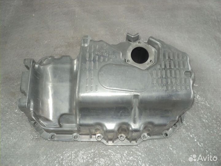 Поддон картера skoda Fabia,Octavia,Superb