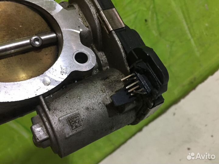 Заслонка дроссельная Opel Astra Zafira 55576656