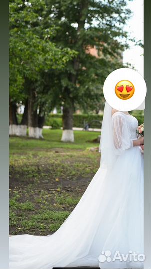 Свадебное платье