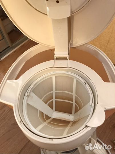 Кофеварка Binatone CM-1002