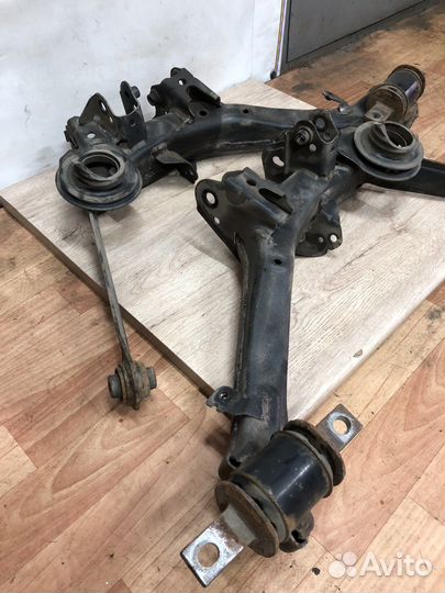 Рычаг задний нижний Honda Civic 4d