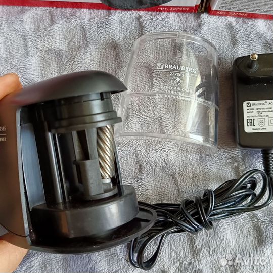 Точилка для карандашей электрическая