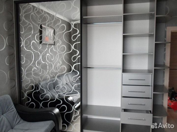 Стенка в гостиную