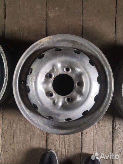 Продам диски на ниву R16