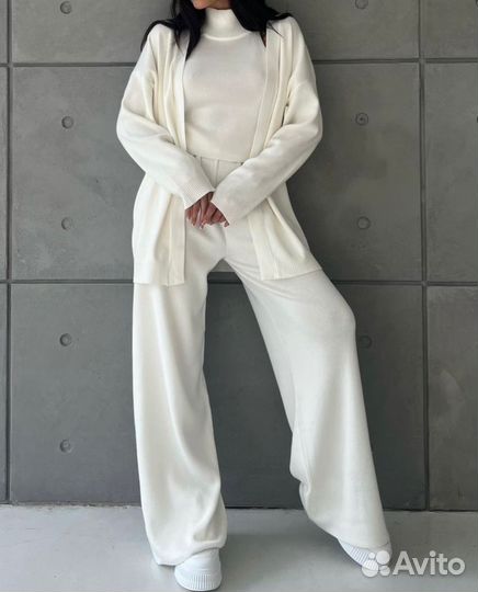Трикотажный костюм костюм женский