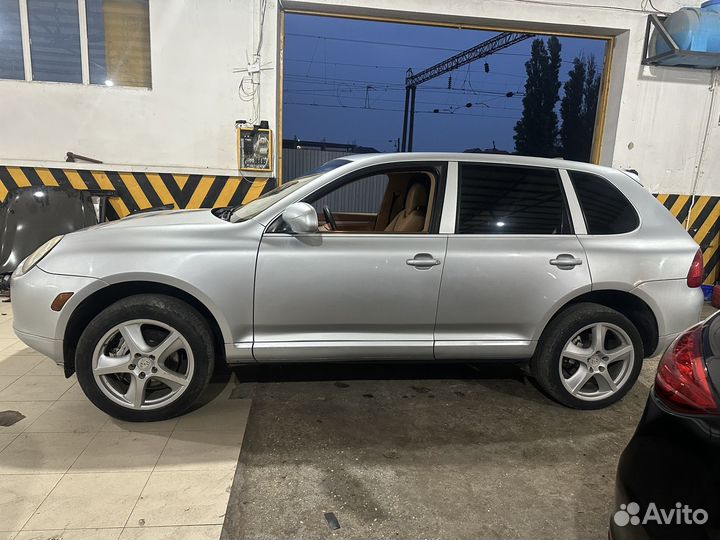 Porsche Cayenne S, 2003