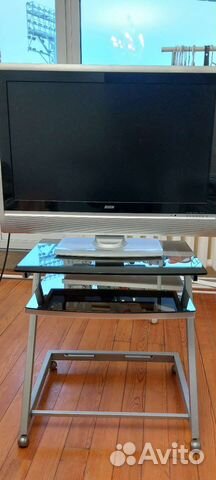 Стеклянная тумба под тв