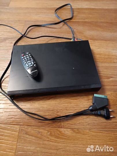 Dvd плеер с usb samsung DVD-E360