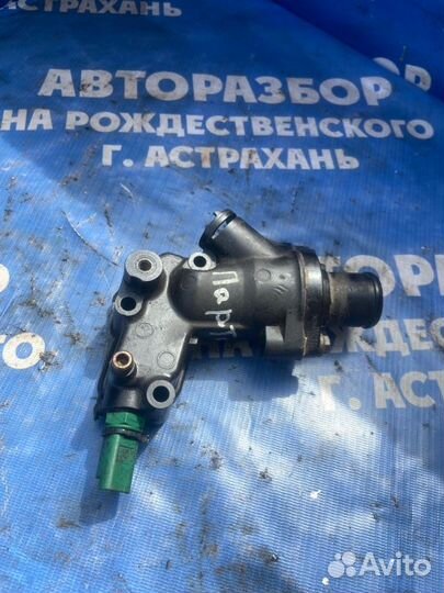 Корпус термостата. Peugeot Partner грузовой-фургон