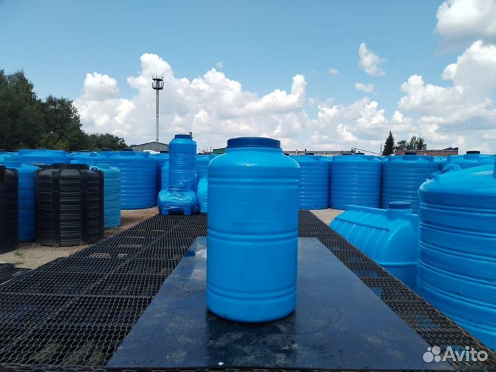 Пластиковый бак