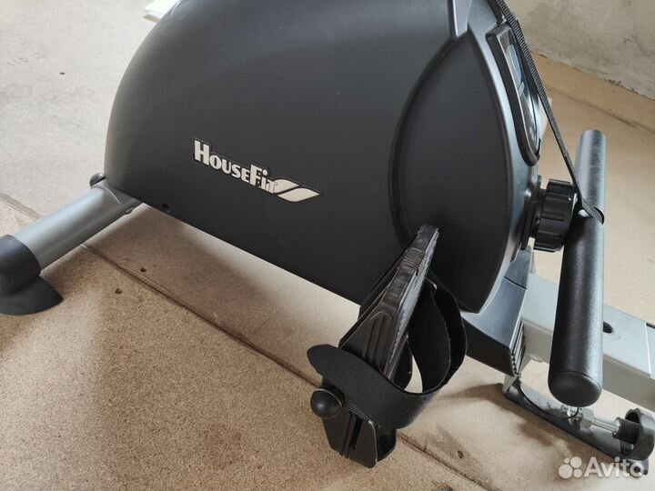 Гребной тренажер