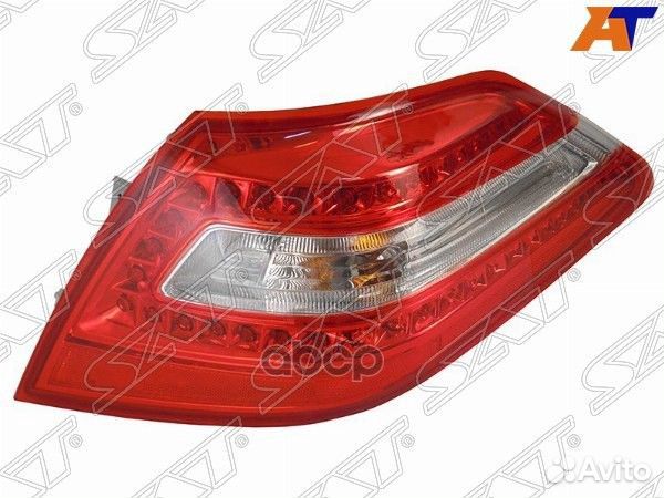 Фонарь задний nissan teana 08-11 RH ST-115-1932R-U
