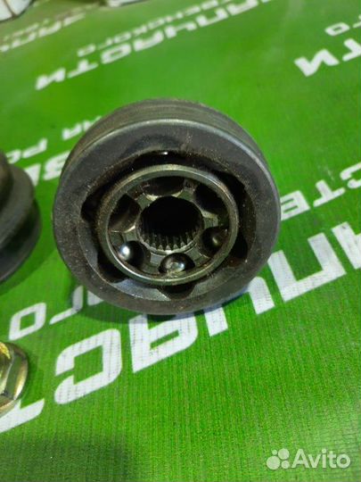 Шрус наружный Toyota Corolla седан 1NZ-FE 2003