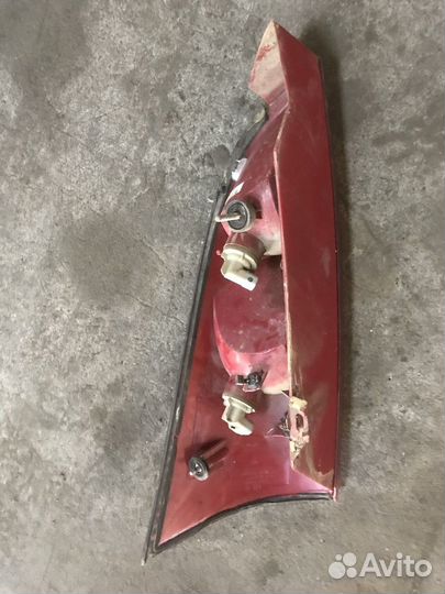 Фонарь задний левый (Ford Focus)