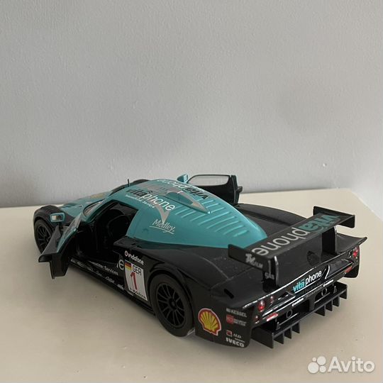 Bburago 1:24 Maserati MC12