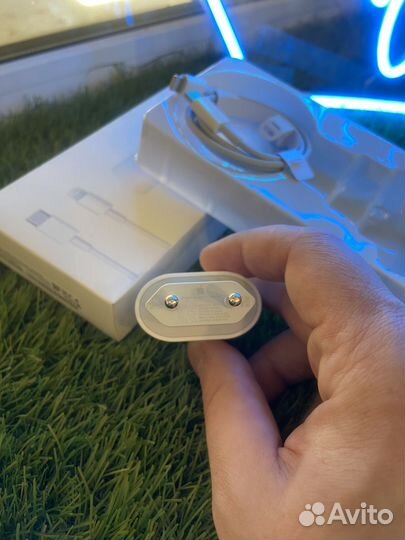 Быстрая зарядка на iPhone 20w +Бесплатная доставка