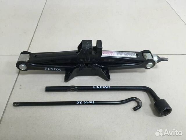 Домкрат Hyundai i40 VF 2011