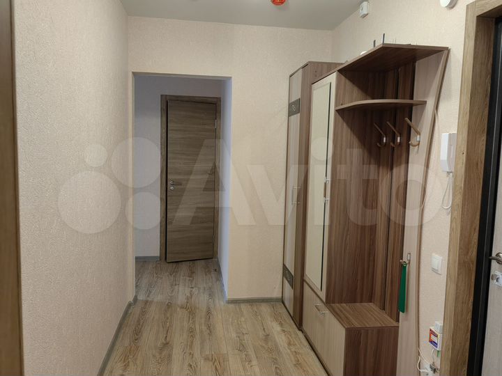 2-к. квартира, 53 м², 10/17 эт.