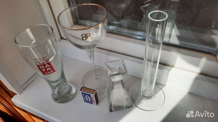 Бокал для пива и две вазы