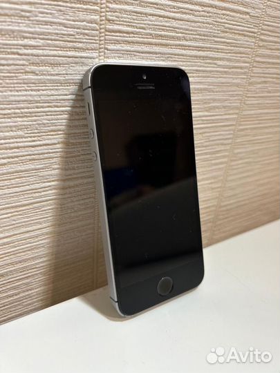 iPhone 5 SE 64Gb + PowerBank