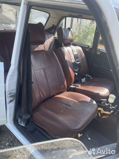 Коричневый салон Ваз 2105
