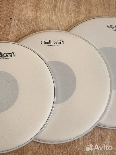 Тарелка для ударных, палочки, чехол, пластики