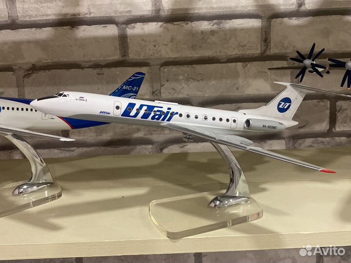 Самолет колекционный