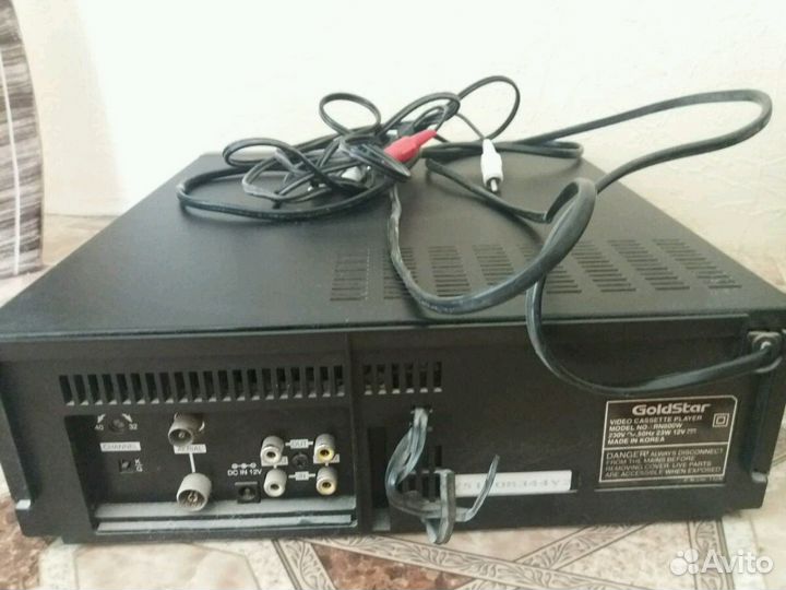 Видеомагнитофон