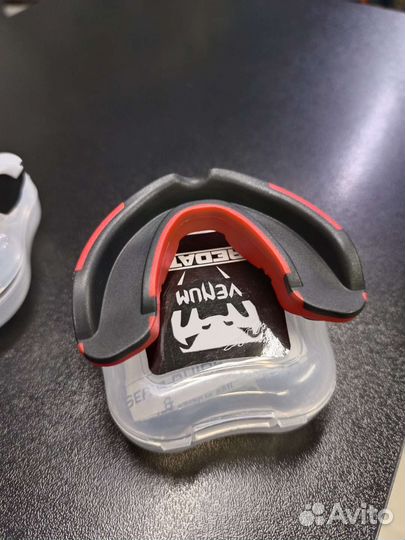 Капа Venum с кейсом