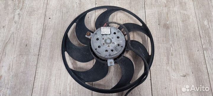 Вентилятор охлаждения радиатора Mercedes Viano W63