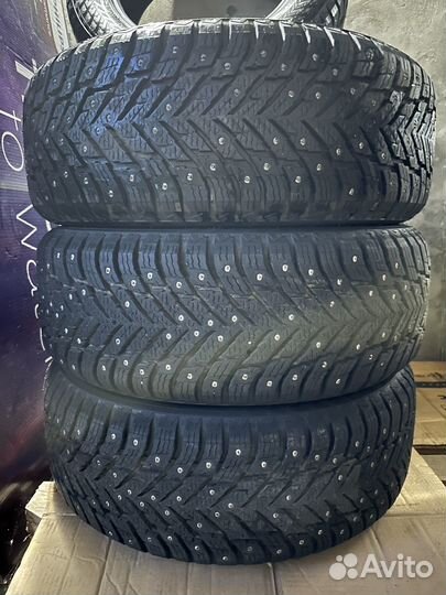 Nokian Tyres Hakkapeliitta 10p SUV 225/60 R17