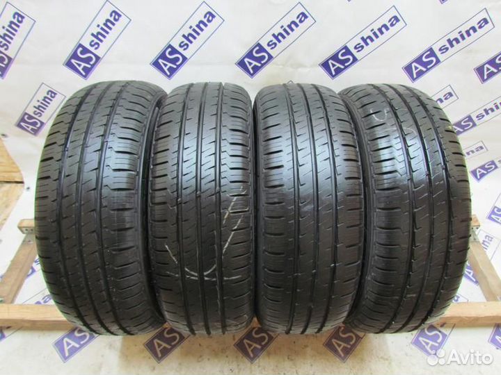 Hankook Vantra LT RA18 215/60 R16C 96R