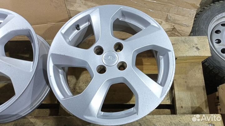 Литые диски R16 4100 6J ET50 DIA60.1 LADA Largus