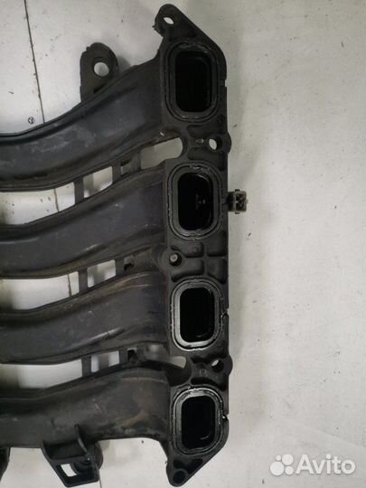 Коллектор впускной Renault Fluence седан K4MW839