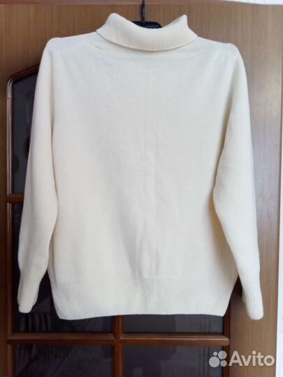 Свитер женский новый из натур.шерсть, р. 54-56