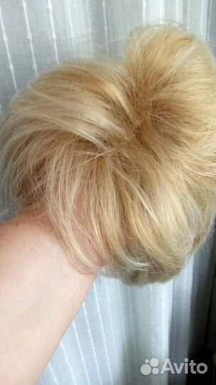 Парик новый светлый короткий