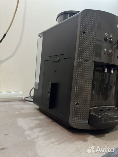 Кофемашина Krups EA81