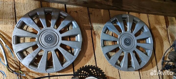Колпаки 14 дюймов пара