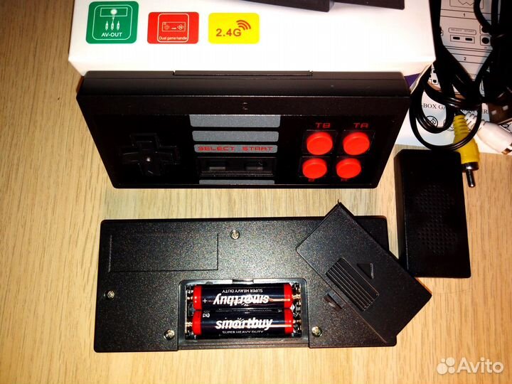 Dendy 8 bit + 620 игр + беспроводные джойстики