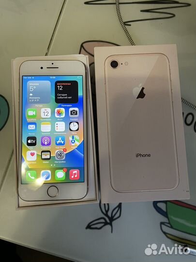 iPhone 8, 128 ГБ