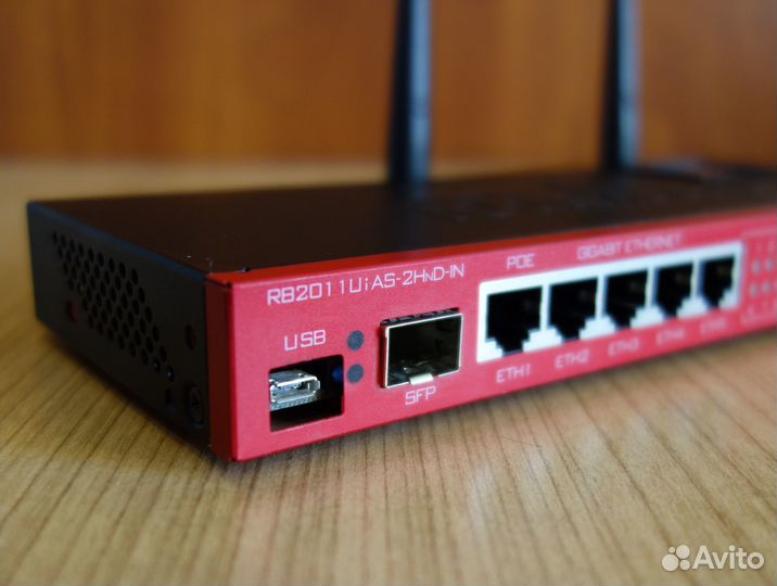 Wi-Fi роутер MikroTik RB2011UiAS-2HnD-IN