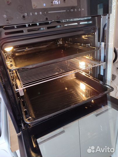 Духовой шкаф