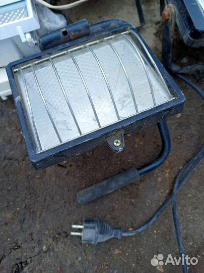 Прожектор светильник фонарь