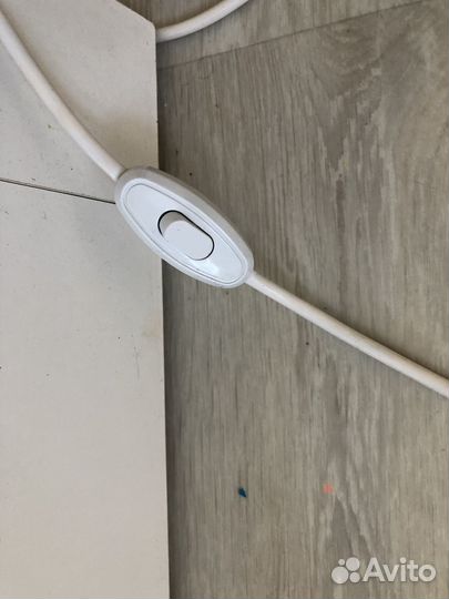 Гримерное зеркало с лампочками