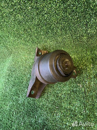 Подушка двигателя правая 2л 5L84-7820206DBW ford