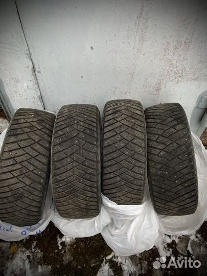 Goodyear Ultra Grip Ice Arctic 2 205/55 R16