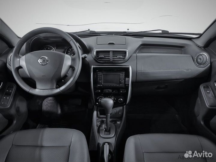 Nissan Terrano 2.0 AT, 2015, 170 090 км